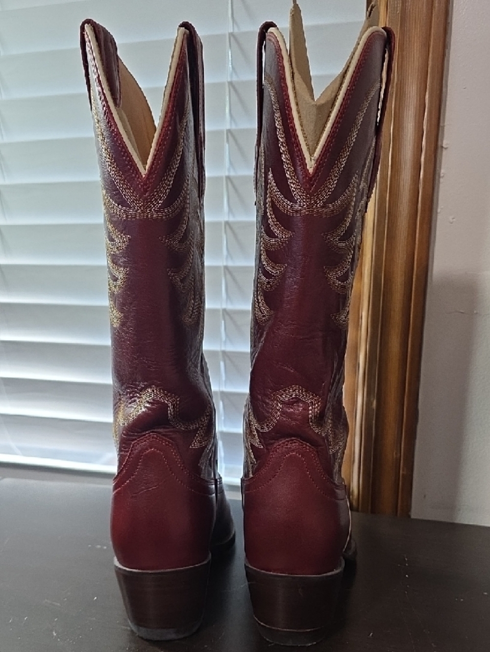 Tecovas Women's Burgundy Leather Western Boots with Cream Piping - Picture 2 of 10